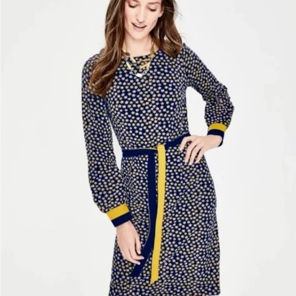 Boden Dresses & Skirts - Boden Navy and Yellow Star Long Sleeve Dress